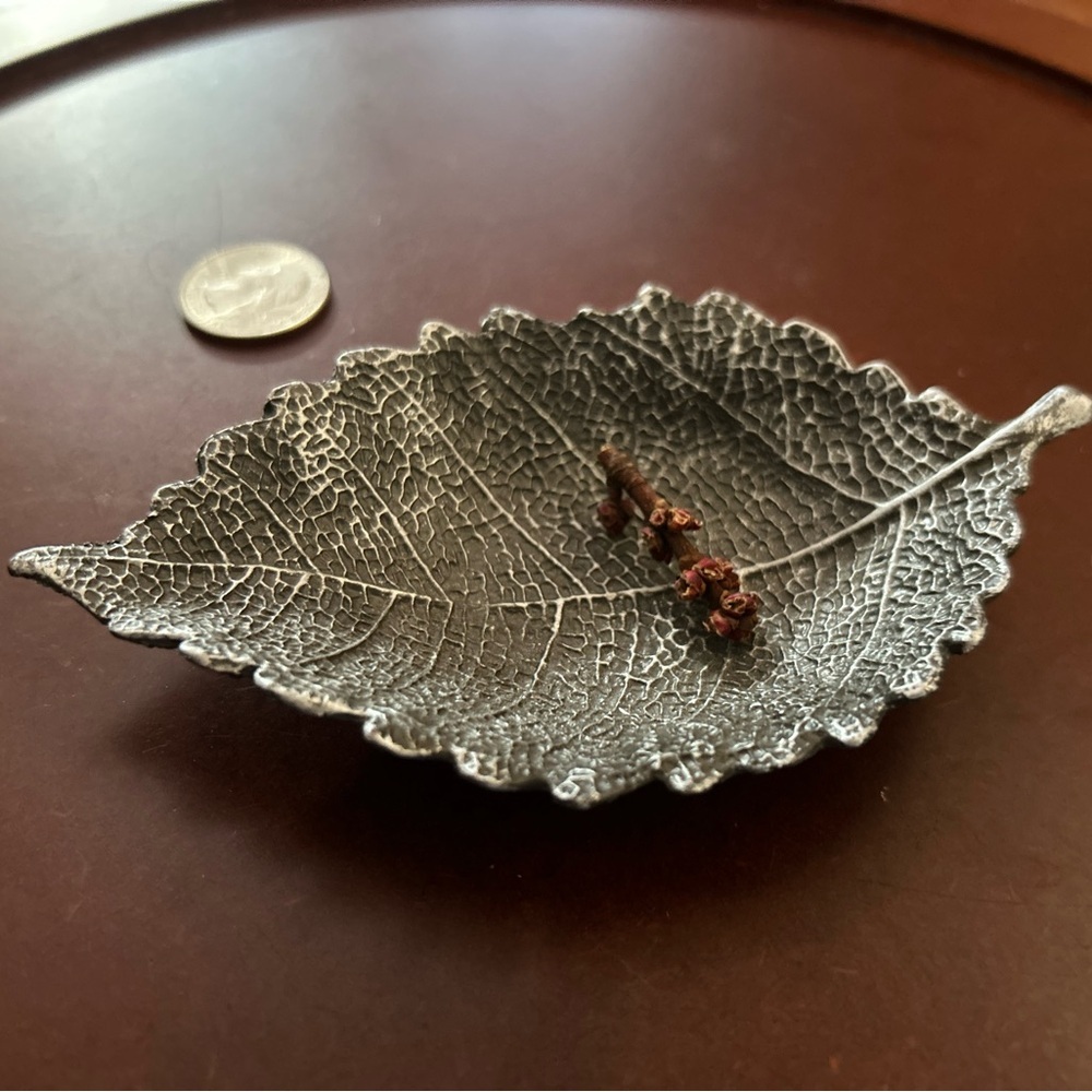 Silver Leaf Trinket Dish Botanical Catch-All Jewelry Tray Fall Spring Decor - Picture 7 of 14